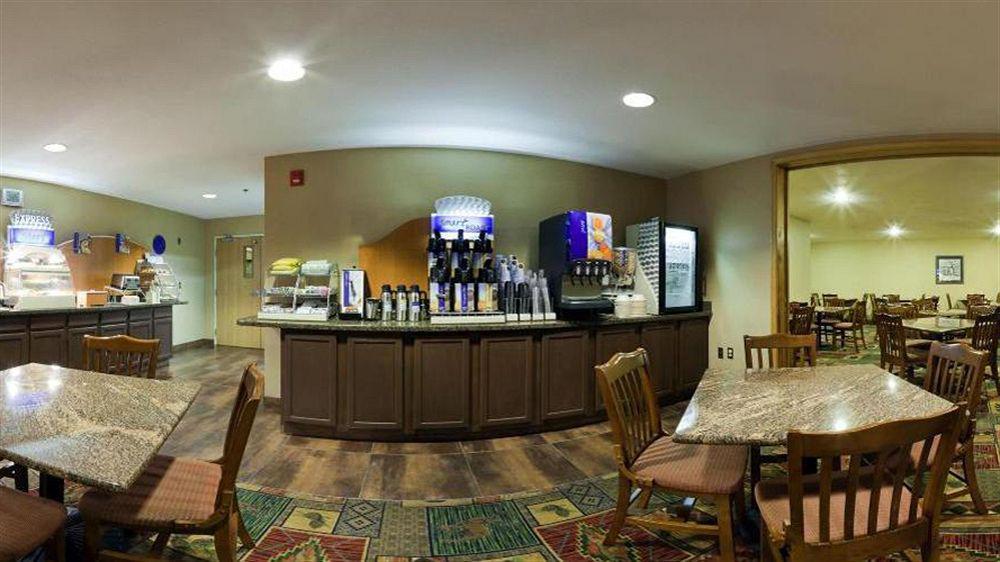 Holiday Inn Express Hotel & Suites Raton By Ihg Εξωτερικό φωτογραφία