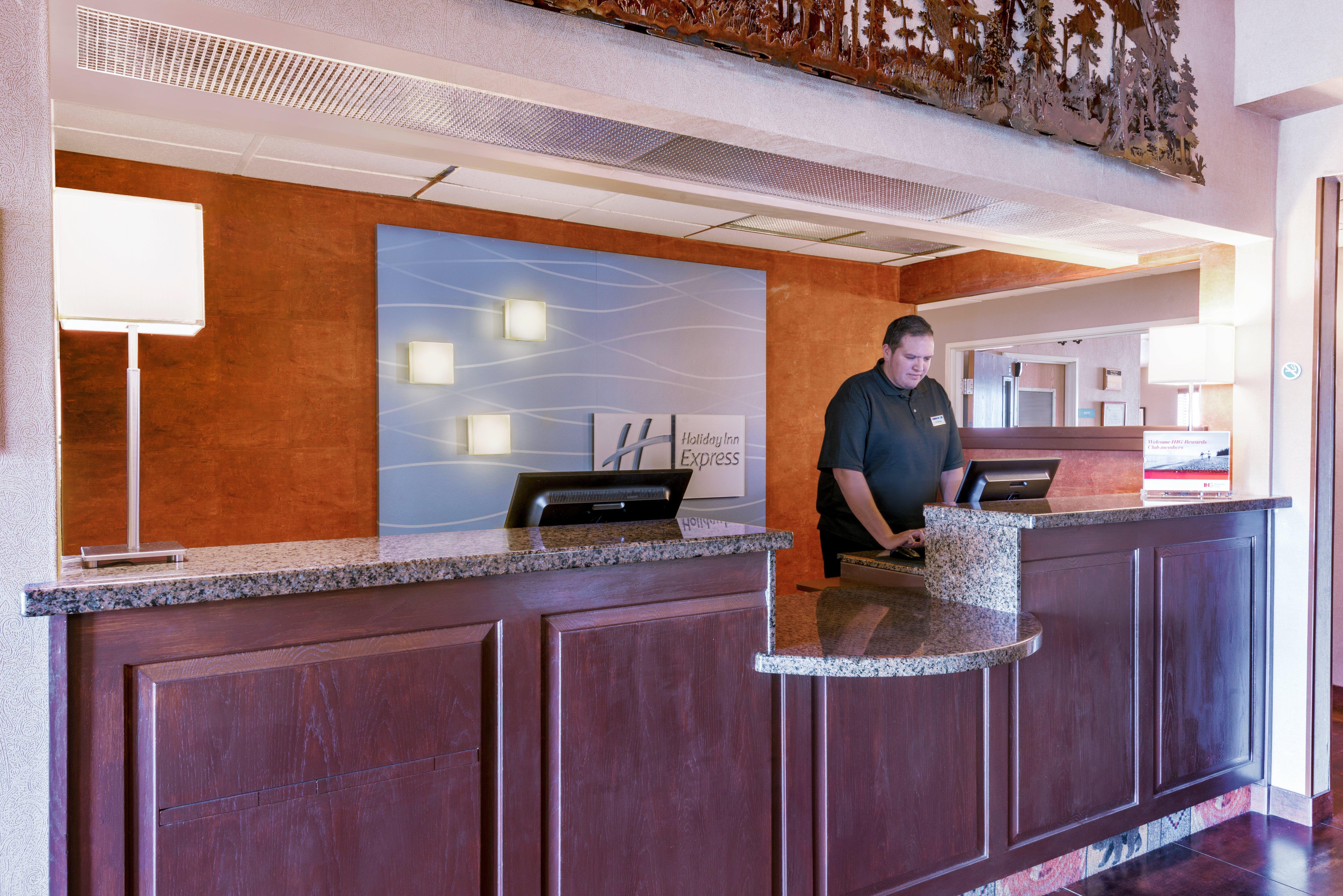Holiday Inn Express Hotel & Suites Raton By Ihg Εξωτερικό φωτογραφία