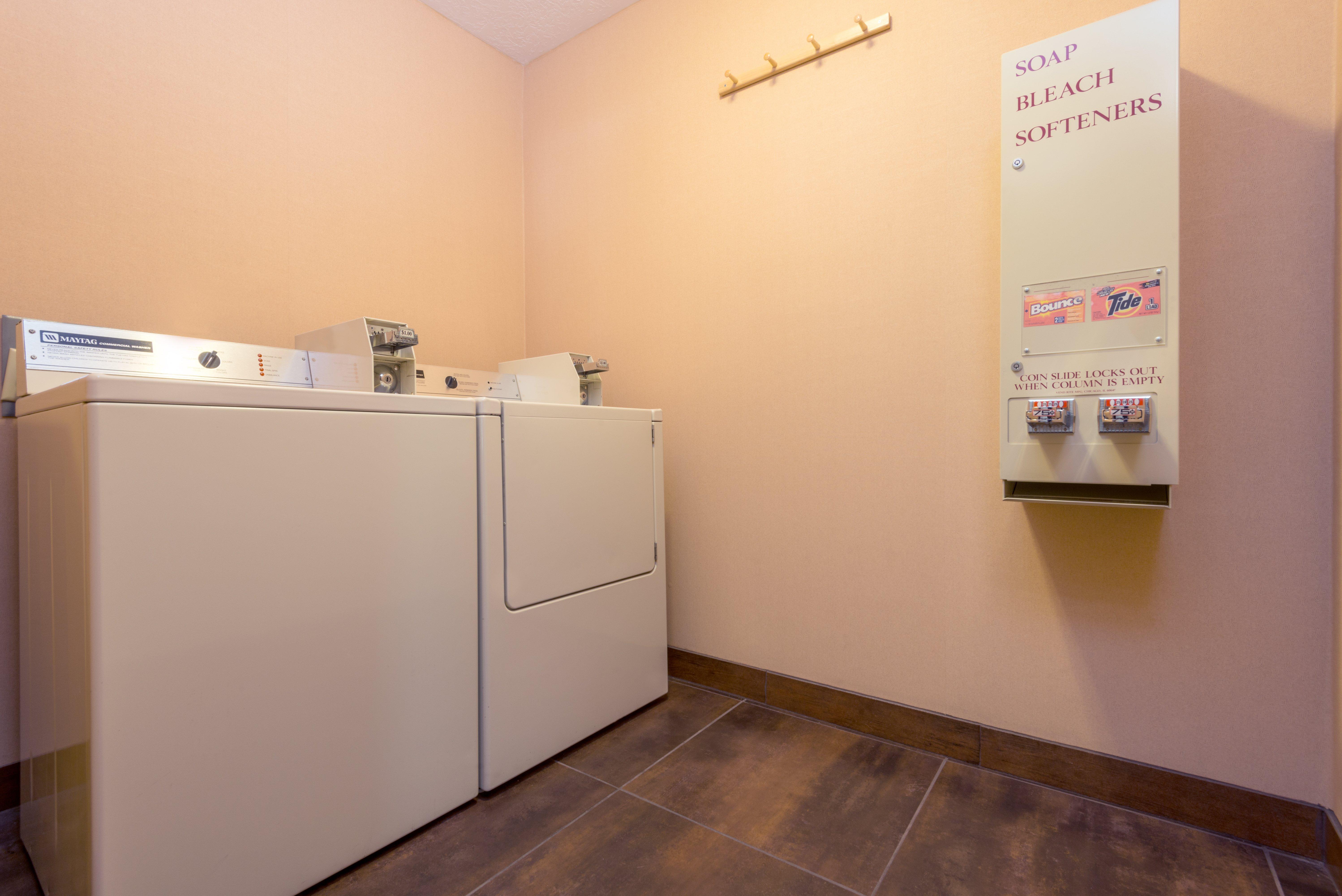 Holiday Inn Express Hotel & Suites Raton By Ihg Εξωτερικό φωτογραφία